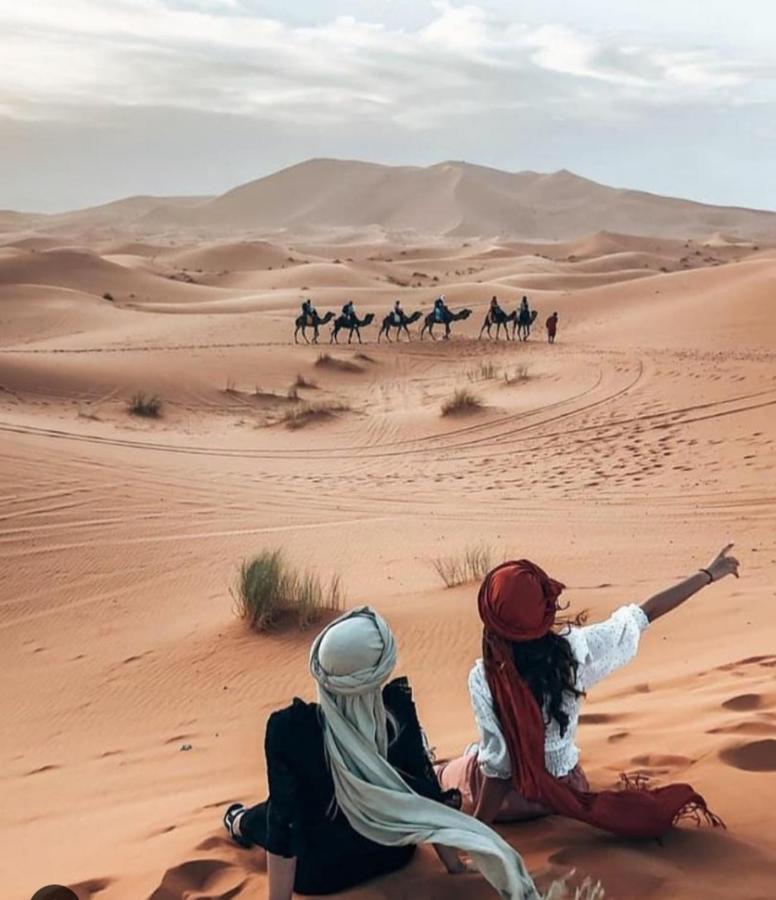 Merzouga Luxury Tented Camp Hotel ภายนอก รูปภาพ